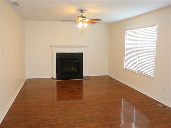 5th image of 251 Brandie Dr