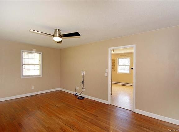 3rd image of 117 Ivybrook Dr