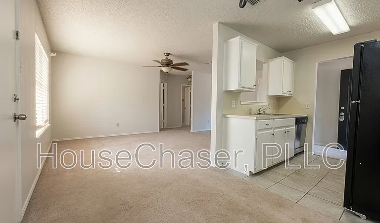 2112 91st St — Photo 5