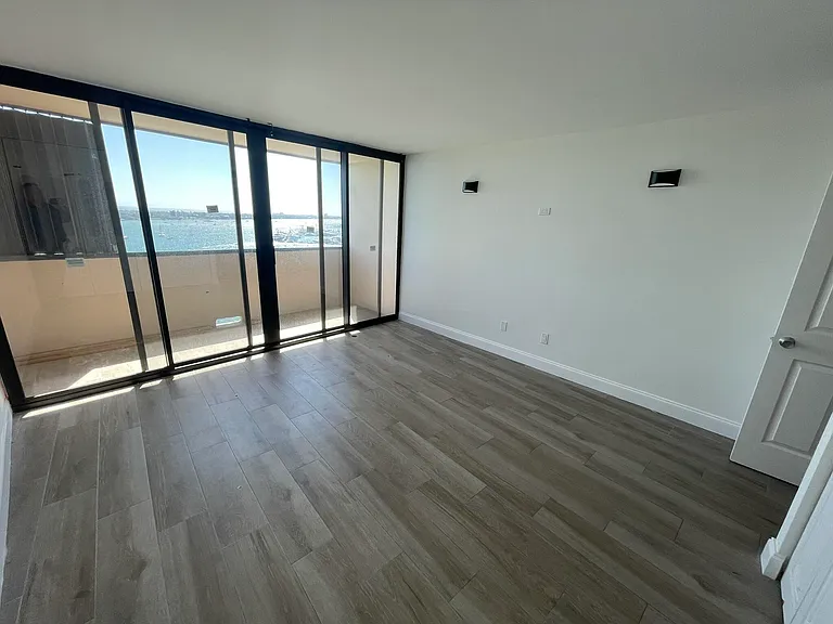 5200 N Flagler Dr #2004 — Photo 15