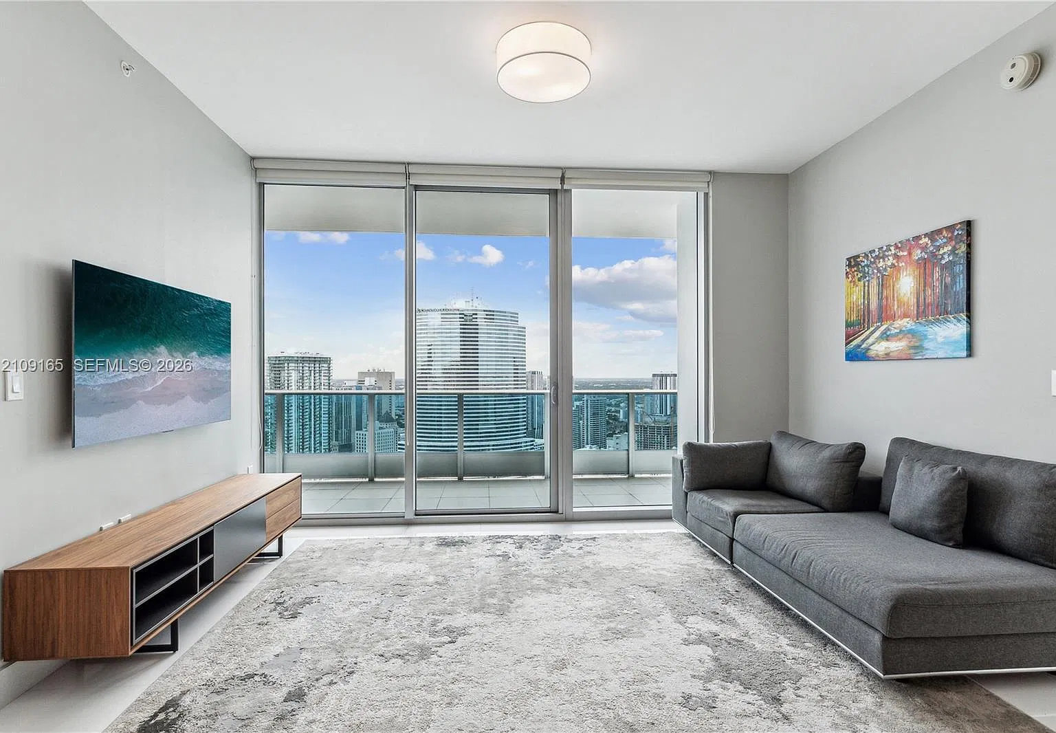 Epic West Condo — Photo 1