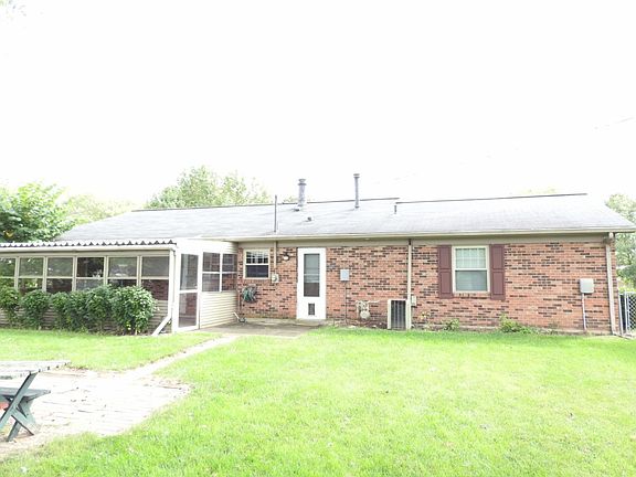 3rd image of 351 Scenic Ct