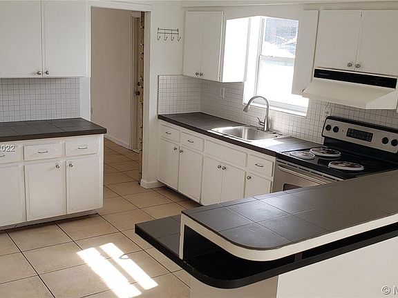 5th image of 3689 NW 14th St #3689