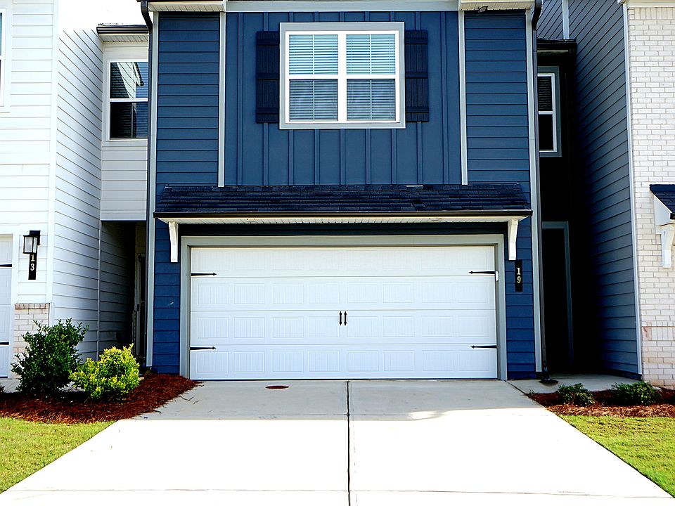 1st image of 19 Lumpkin Ln