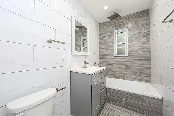 Sold by Keystone Realty USA Corp | media 18