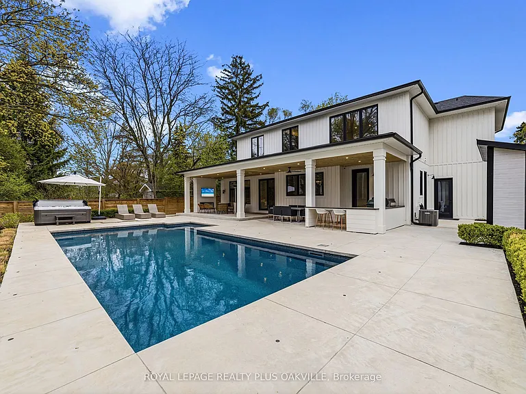 2057 Salvator Blvd — Photo 45