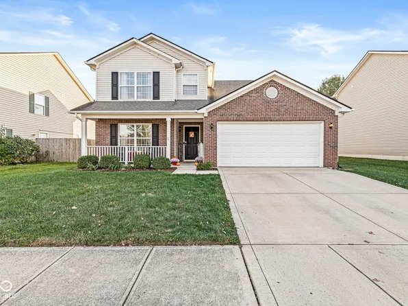 8383 Waterleaf Dr, Plainfield, IN 46168