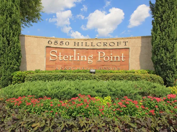 Sterling Point Apartments