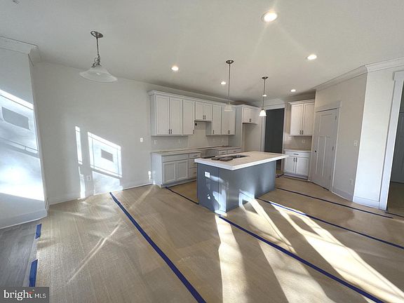 5th image of 1217 Hampton Rd