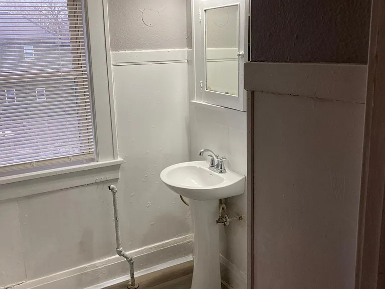 501 W Columbia Ter #A — Photo 10