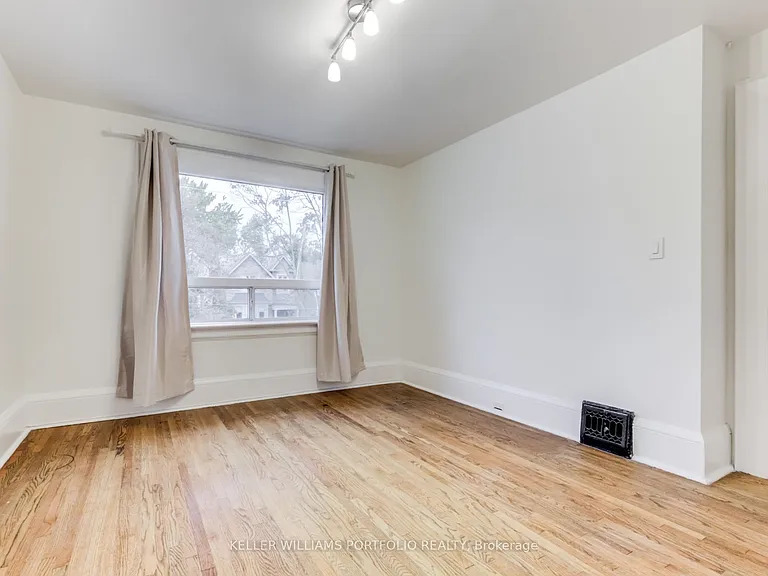 213 Erskine Ave — Photo 17
