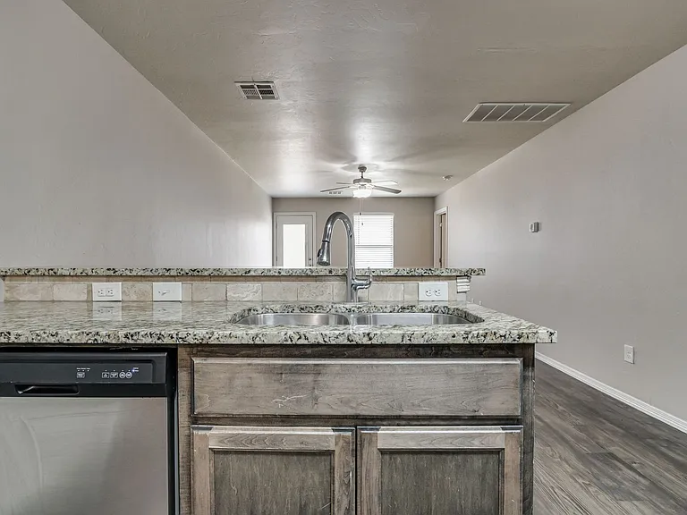 2149 Buena Vida Ln — Photo 14