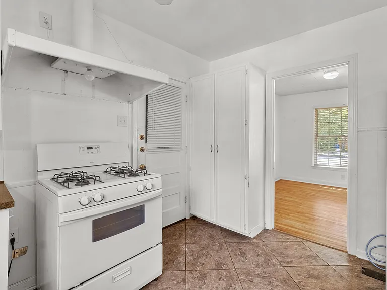 6206 Nasco Dr — Photo 10