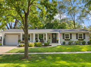 1730 Chesterfield Ave, Glen Ellyn, IL 60137