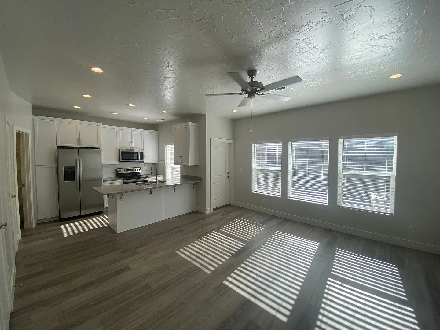 Townhome in Washington Fields — Photo 2