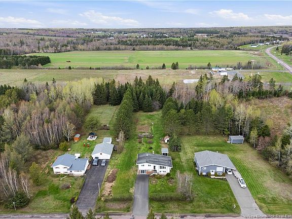 3rd image of 1952 Shediac River Rd