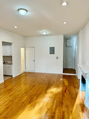 Rented by Voro New York | media 12