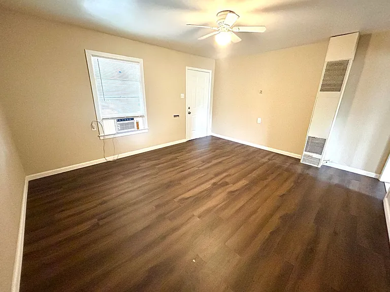 218 La Manda Blvd — Photo 10