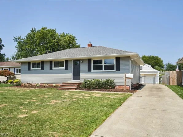 35477 Hobbie Dr, Eastlake, OH 44095