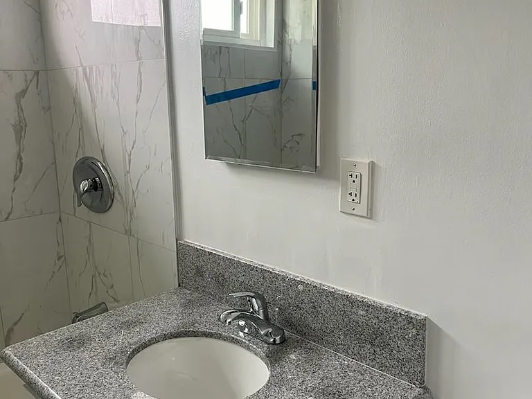 320 Western Ave — Photo 31