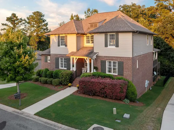 2302 Southampton Dr, Hoover, AL 35226