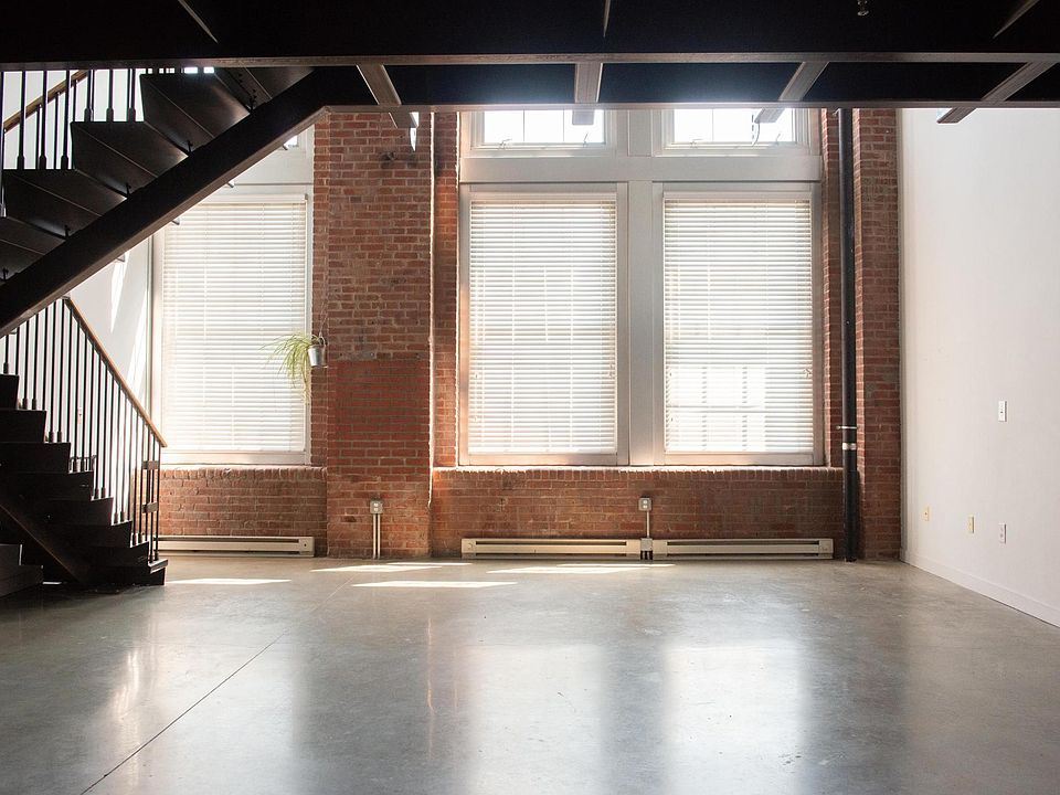 1st image of 1101 Washington Ave Unit 301