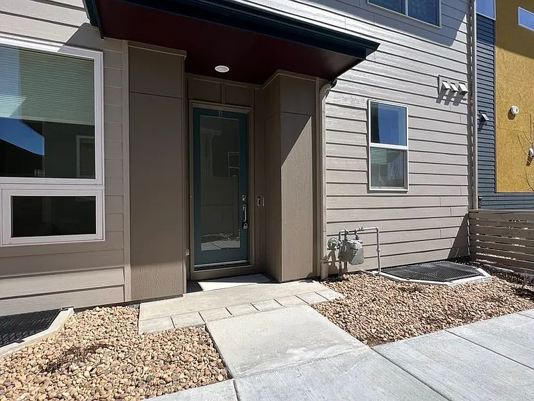 751 Cristo Ln #B — Photo 4