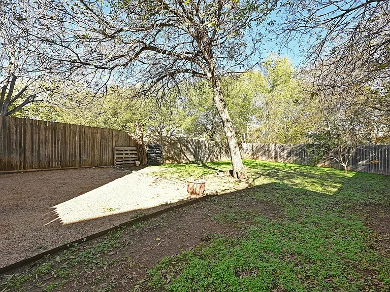2412 Allred Dr #A — Photo 22