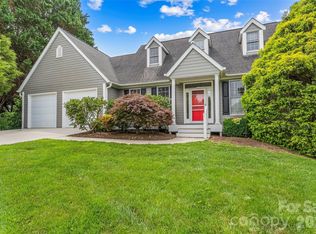 6 Southbrook Dr, Fletcher, NC 28732