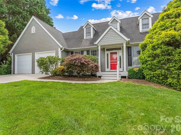 6 Southbrook Dr, Fletcher, NC 28732