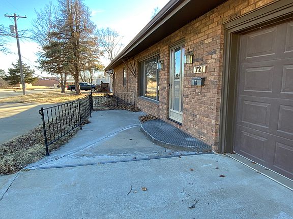 2nd image of 721 Woodland Ave