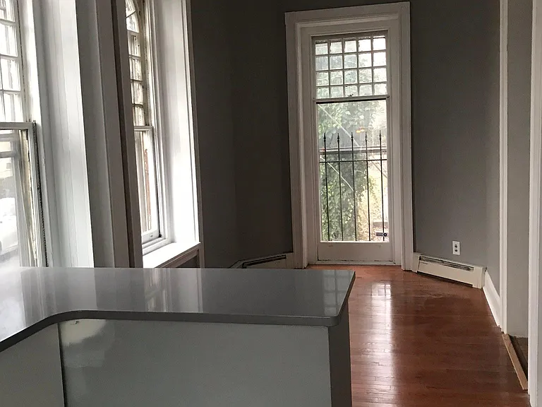 6000 Greene St — Photo 3