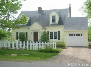 425 Spring Ave, Florence, WI 54121