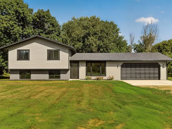 5225 Logan St SE, Rochester, MN 55904