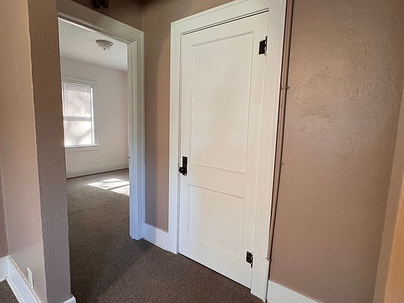 3rd image of 2909 Reynolds St
