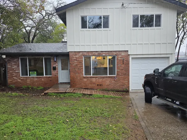 285 Chana Dr, Auburn, CA 95603