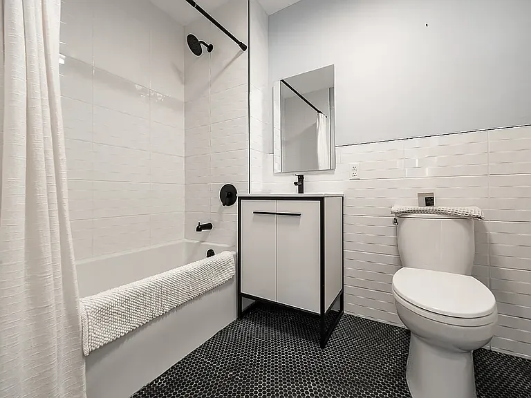 1120 Saint Johns Pl #511 — Photo 4