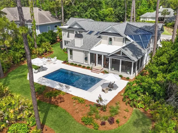 6 Spring Hill Lane, Hilton Head Island, SC 29928