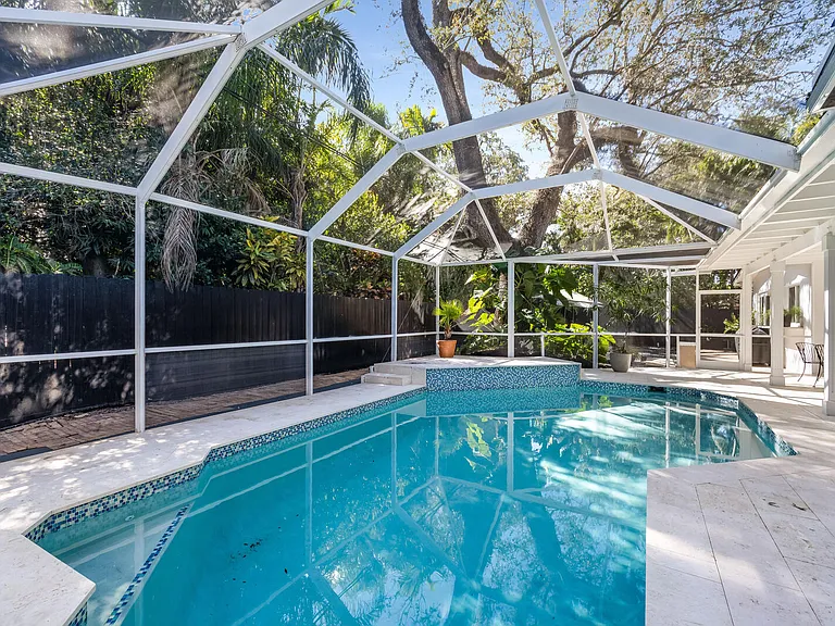 5100 SW 75th St — Photo 33
