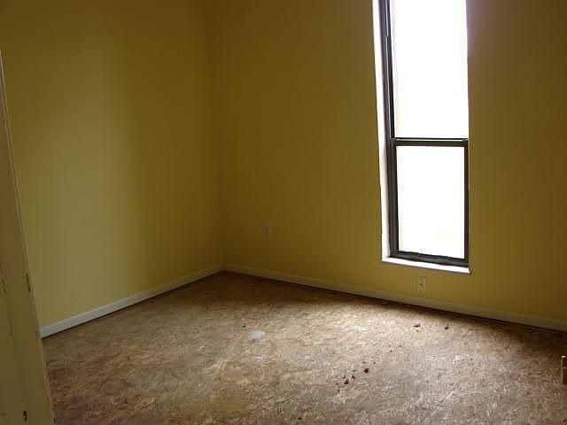 2nd image of 3035 Wilbraham Rd #17