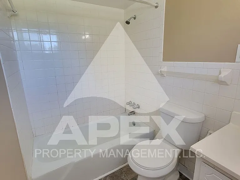 2927 Whittle Springs Rd #4 — Photo 12