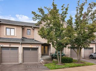 2250 Rockingham Dr #43, Oakville, ON L6H 6J3