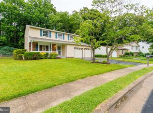 8474 Falling Leaf Rd, Springfield, VA 22153