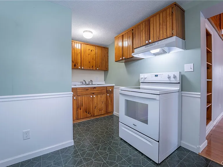 102 N Helmer Ave #3 — Photo 14