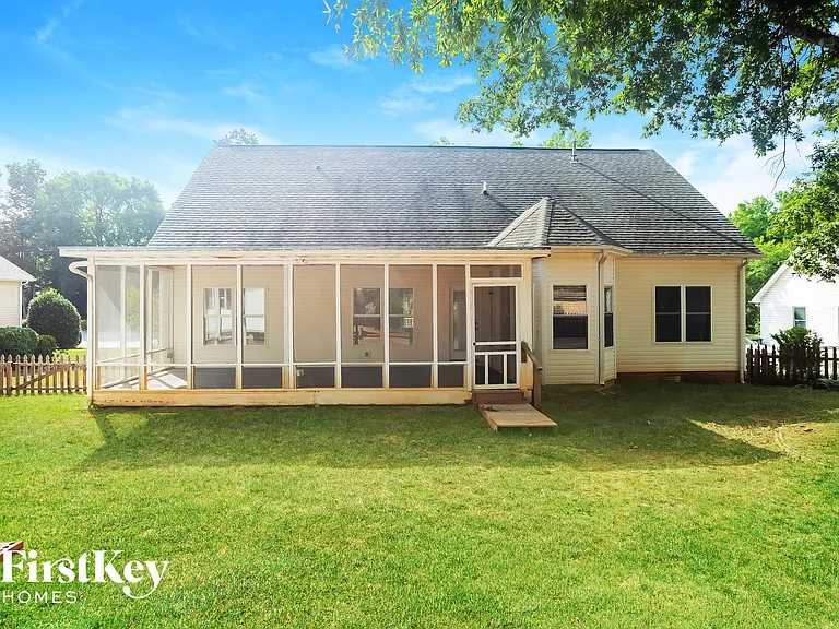 376 Stonehaven Ct SW — Photo 15