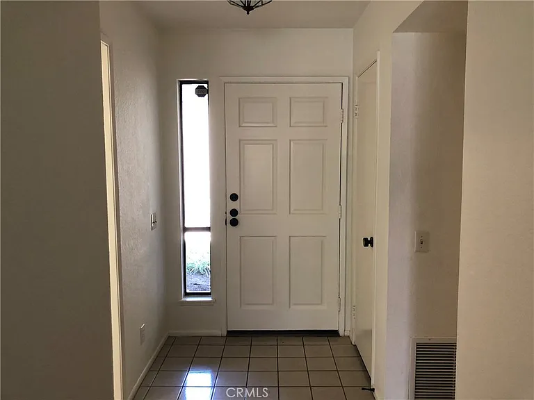 25951 Orbita — Photo 4
