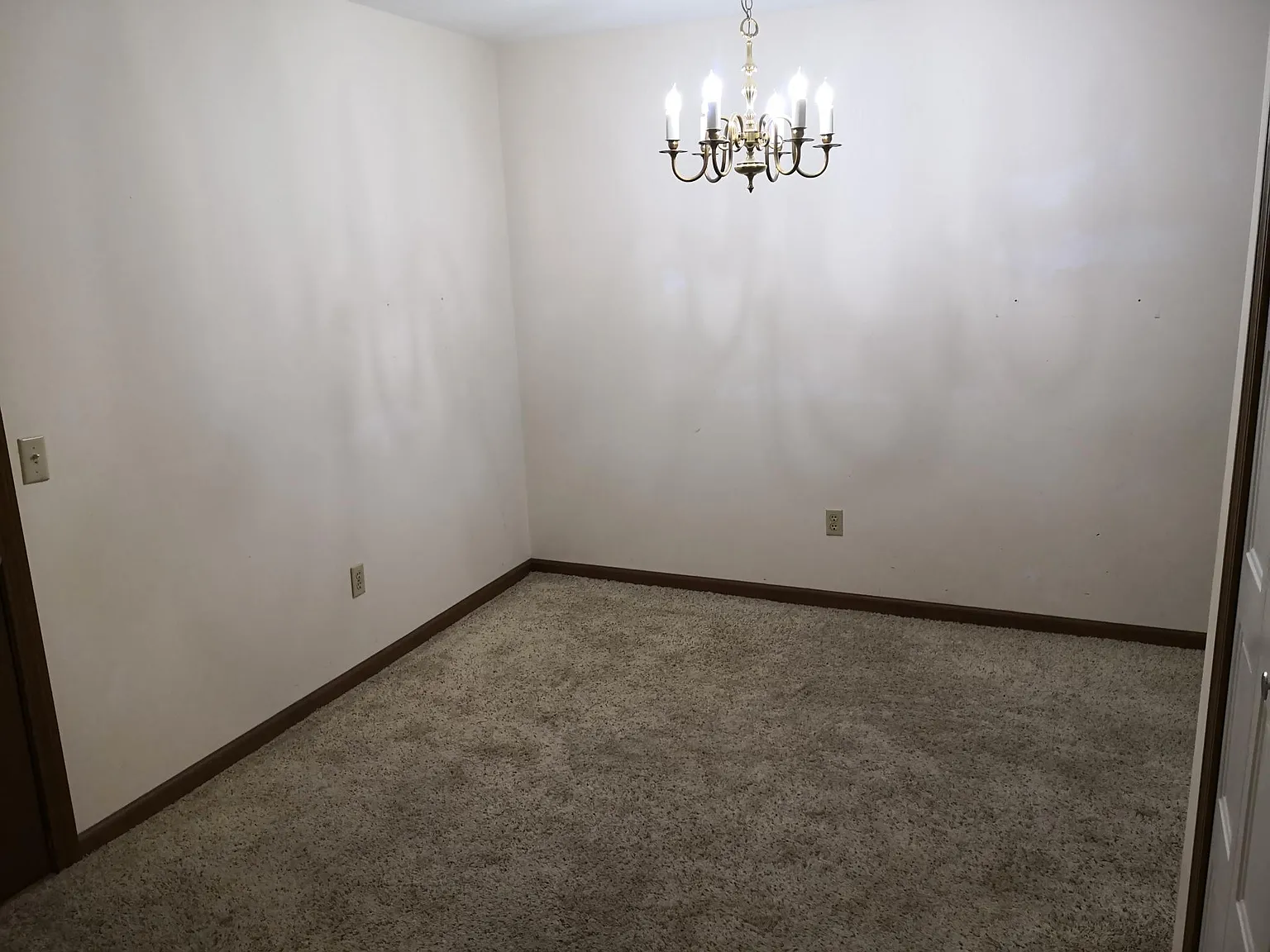 2 bed, 720 sqft, $2,050 — Photo 3
