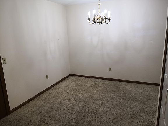 3rd image of 34 Padanaram Rd #218