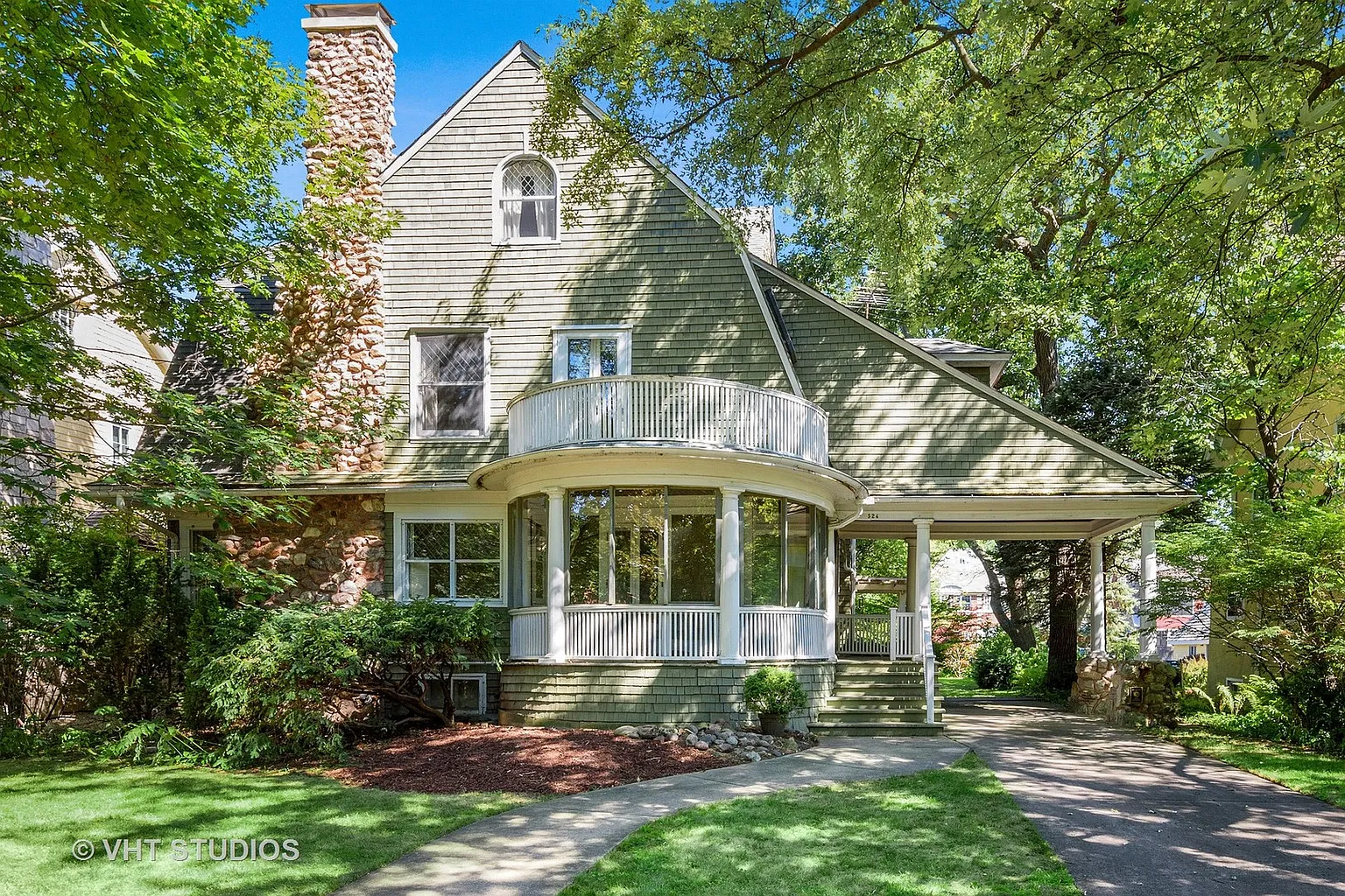 524 Lake Ave photo 1