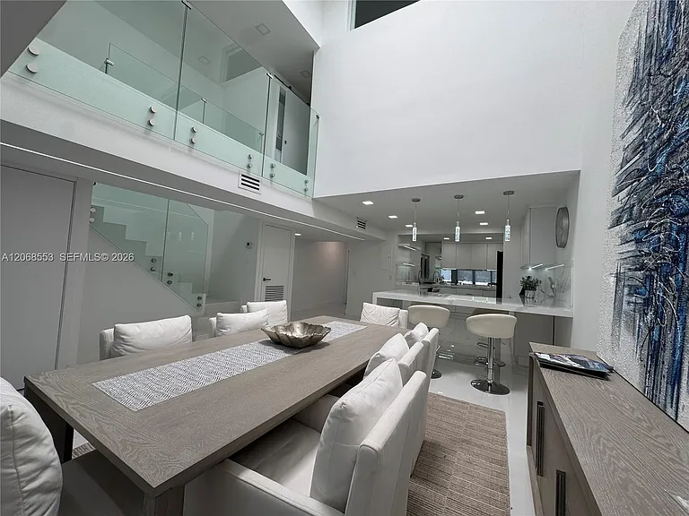 336 Poinciana Dr #1008 — Photo 1